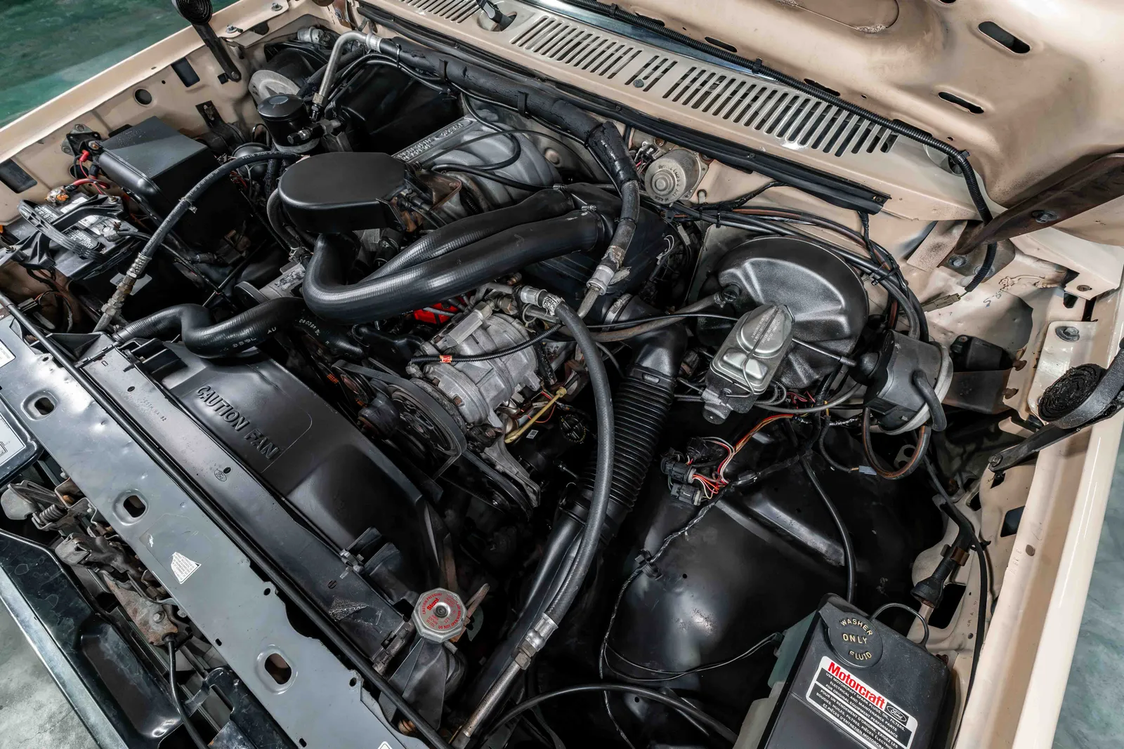 1986-Ford-F150-Light-Desert-Tan-2FTCF15N2GCB16924--43.jpg